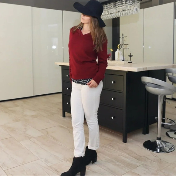 Cranberry Merino wool sweater - Picture 3 of 7